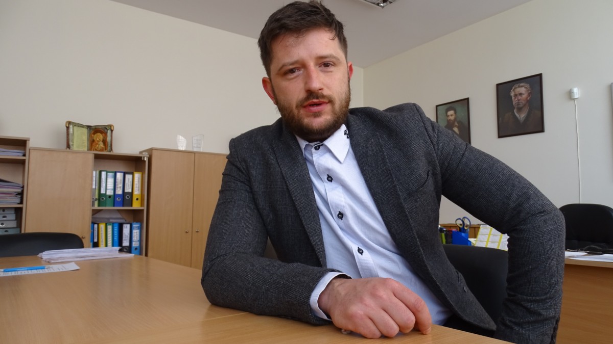 Учител: Защо да работя в чужбина, като мога да съм полезен в Родината