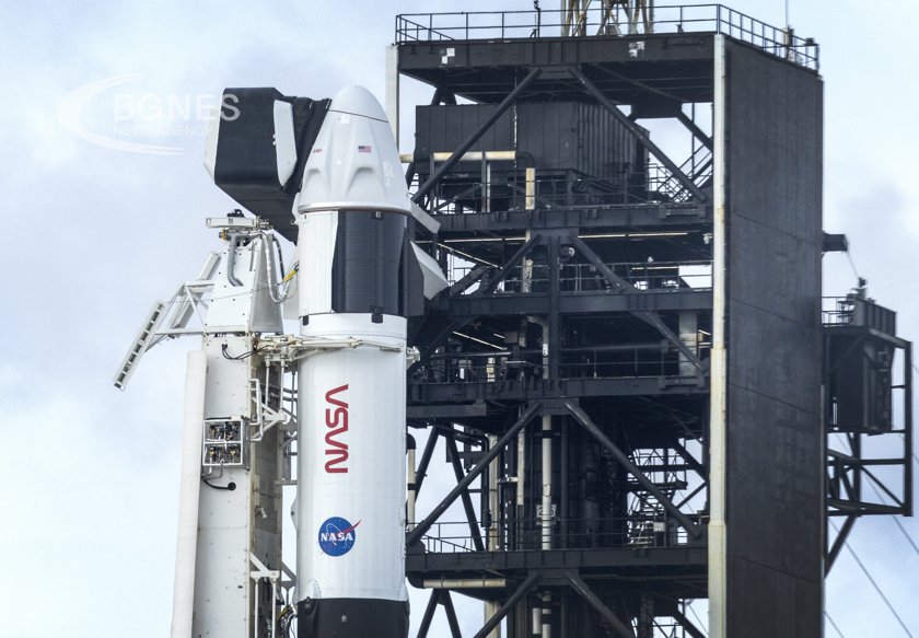 Изстрелването на SpaceX с екипаж до МКС отново закъснява заради метеорологичните условия