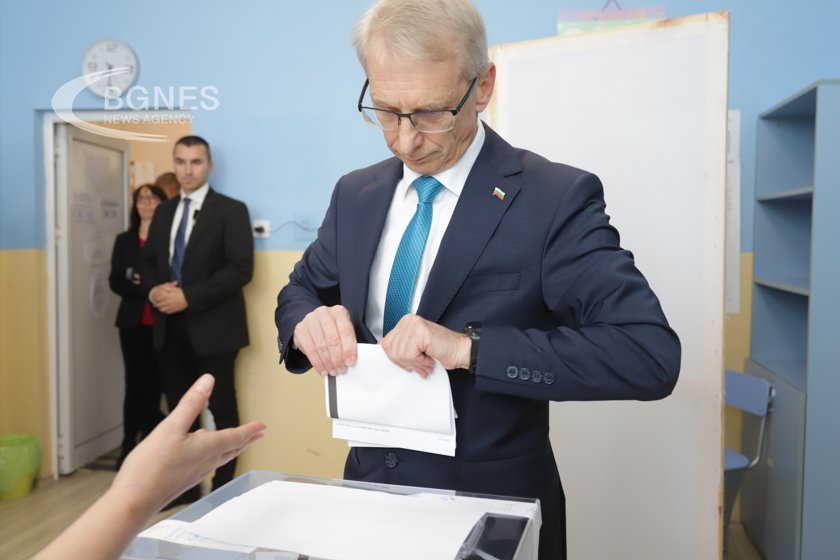 Денков: Хората да са спокойни, че изборът им ще бъде отчетен правилно