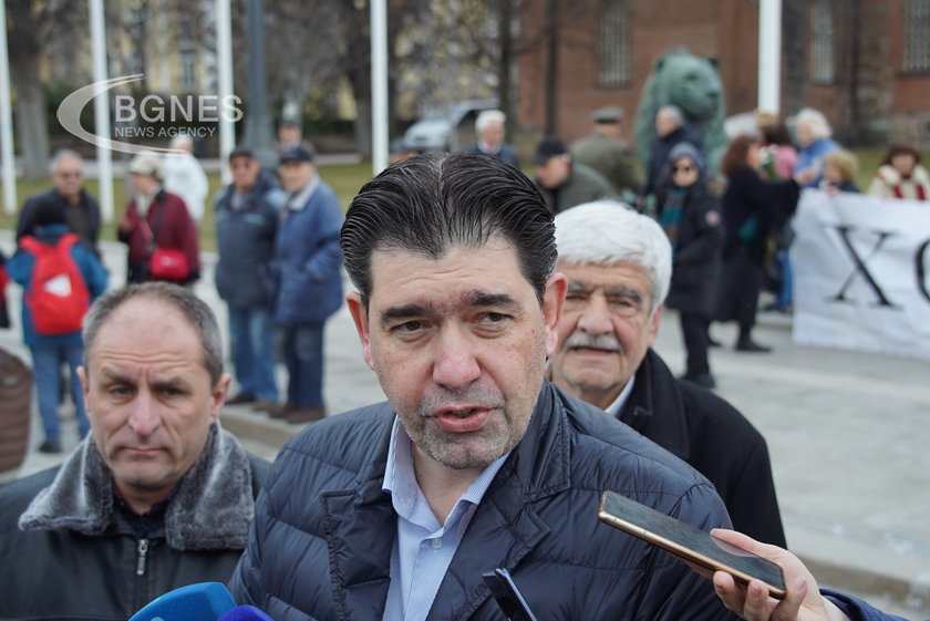  Иван Таков, БСП-София: Снетото доверие от страна на Корнелия Нинова към мен не е от особено значение 