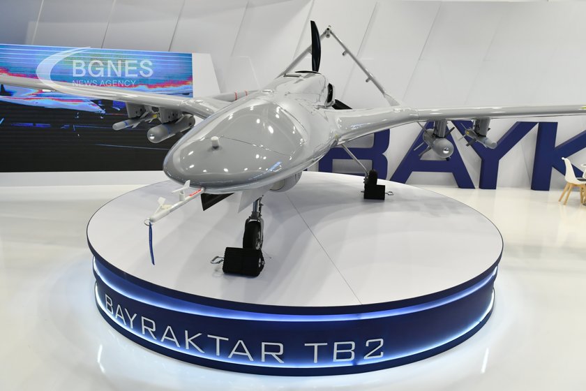 Украйна сключи споразумение с турския „Байкар“ за ремонт на дронове