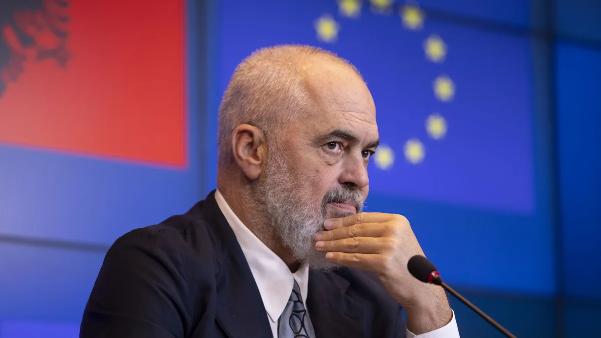Еди Рама отново с манипулации към “българските приятели”
