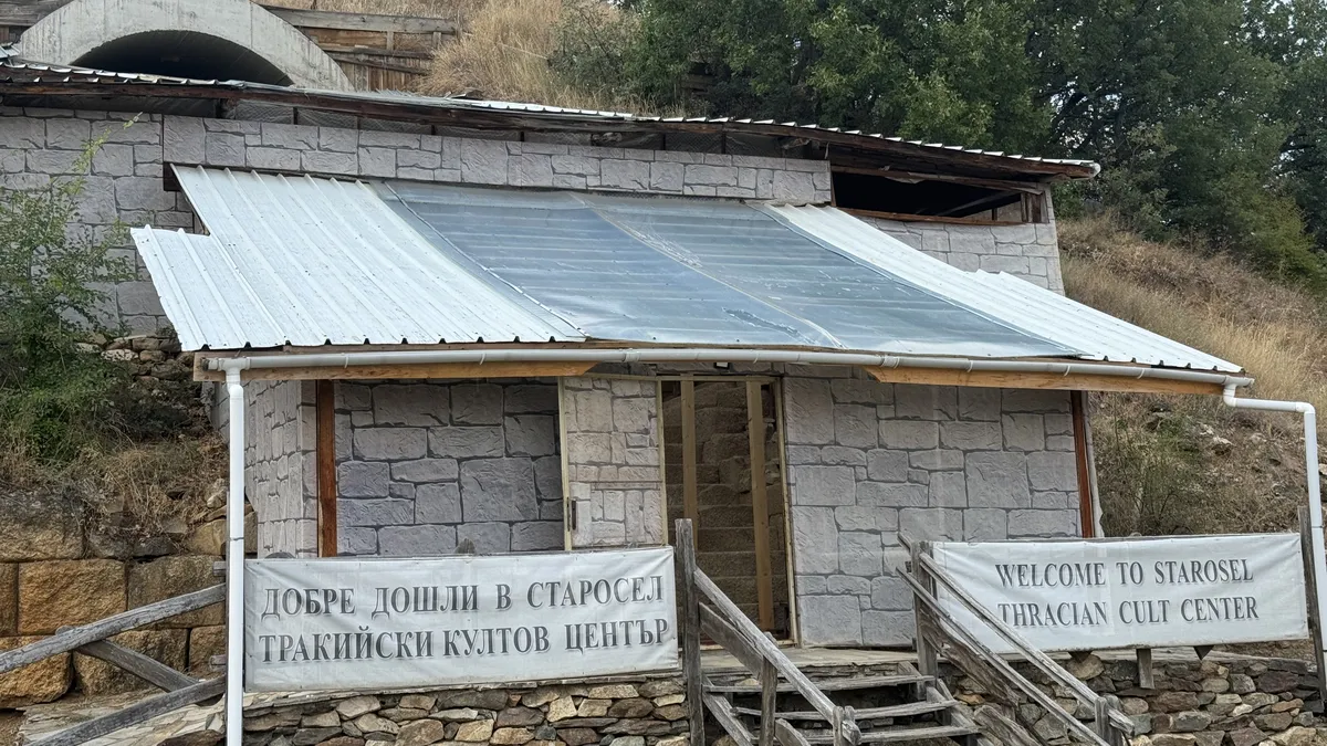 Една от най-големите тракийски гробници е в Старосел