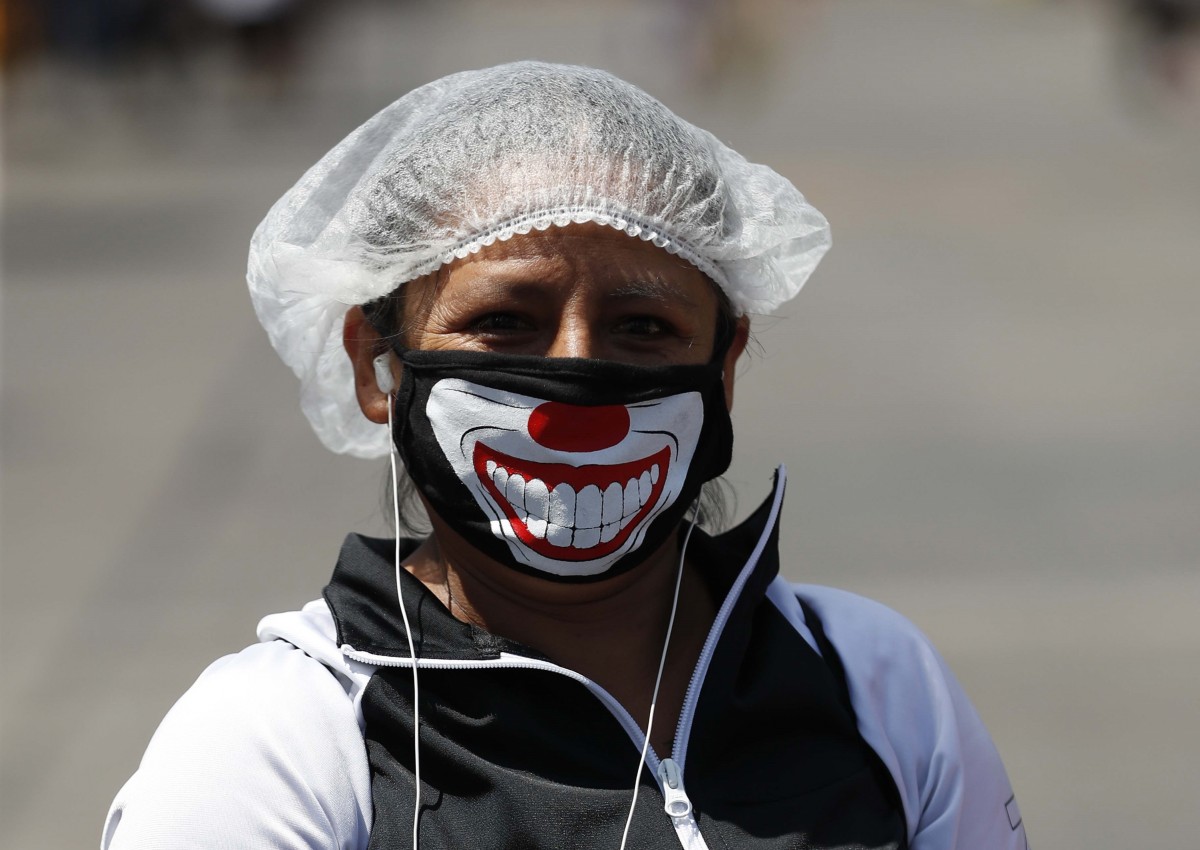 ЕК доставя първата партида от 1,5 млн. маски в 17 държави-членки