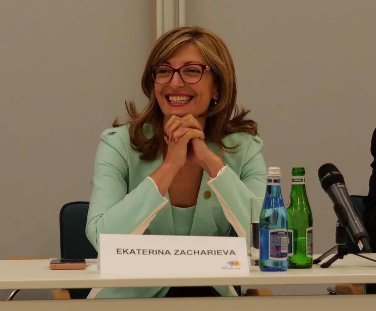 Екатерина Захариева ще се срещне с министъра на външните работи на Палестина