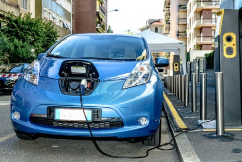 Рекорд в продажбите на електромобили в Румъния през 2022 г.