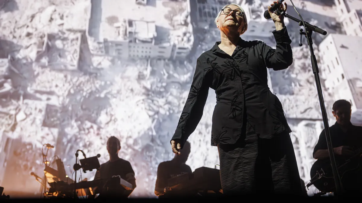 Елизабет Фрейзър идва в София заедно с Massive Attack