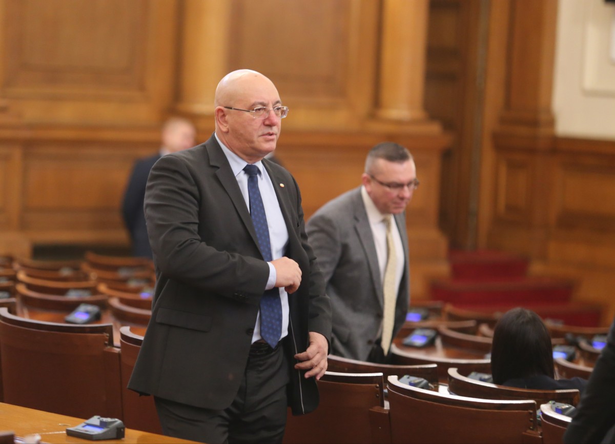 Емил Димитров за боклука: Проблемът ще бъде в превозвачите, да внимават какво внасят