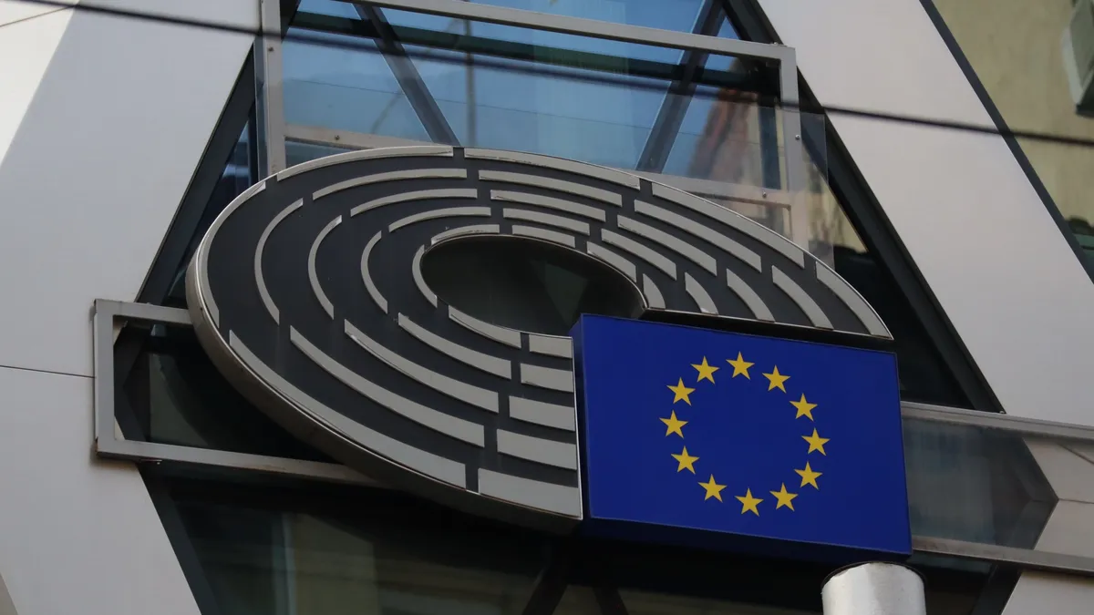 Europa press: Европейският парламент поиска от РС Македония реформи и промяна в Конституцията, ако иска в ЕС