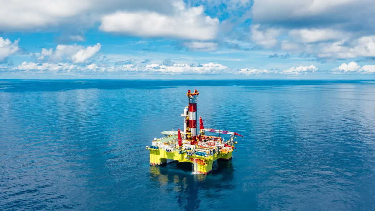 ExxonMobil и Qatar Energy започват сондаж за природен газ край Кипър