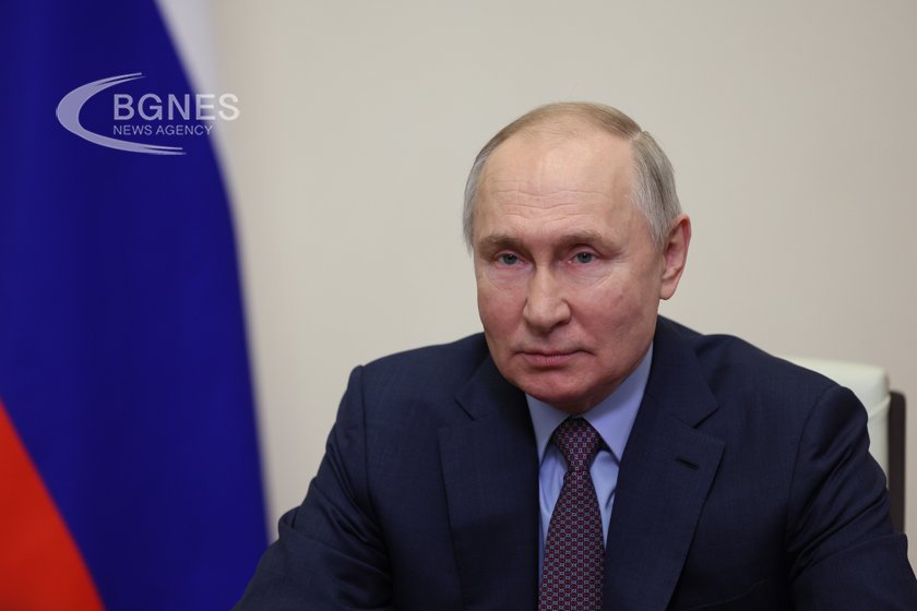 Почина поетът Лев Рубинщайн - остър критик на Путин