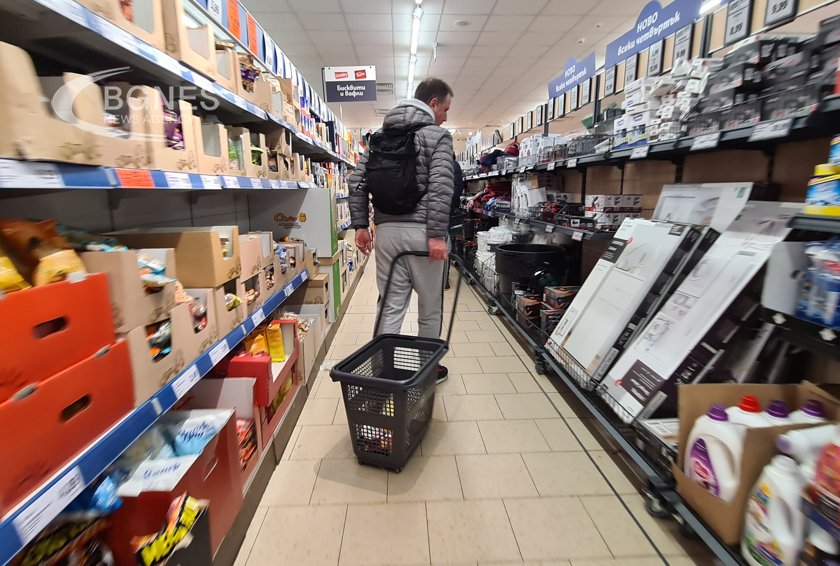КЗК спира инициативата за по-ниските цени на хранителни стоки от първа необходимост