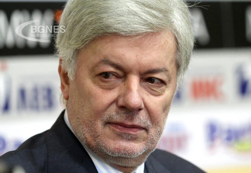 Валентин Михов: Футболът ни се обединява само в много хубави и в много лоши моменти