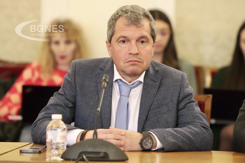 Тошко Йорданов: Габриел не е обещавала на ИТН под 3% дефицит