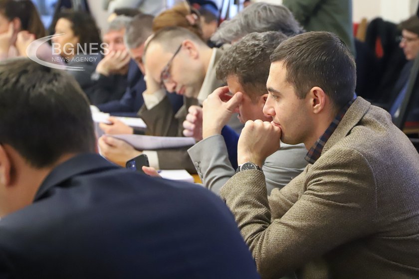 Депутатите в ресорната комисия с предложения по Бюджет 2024 