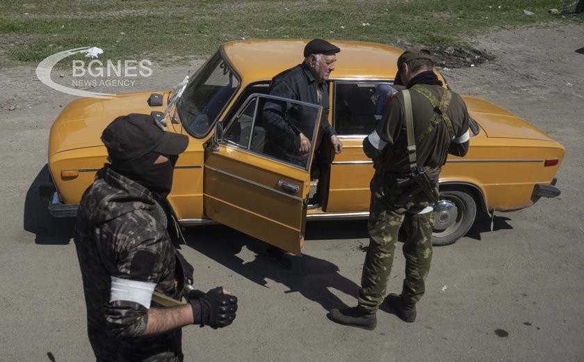 Руски милиции получават оръжие за защита на границата с Украйна