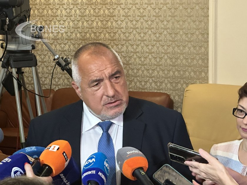 Борисов: 2 г. и половина ни управляваха служебни кабинети на един човек – това е диктатура