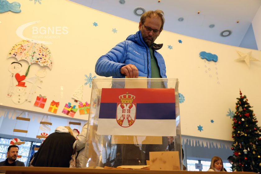 32% избирателна активност в Сърбия след 7 часа гласуване