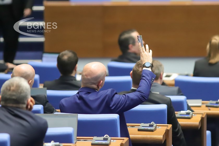 Опозицията в НС с жалба до КС заради новите конституционни съдии