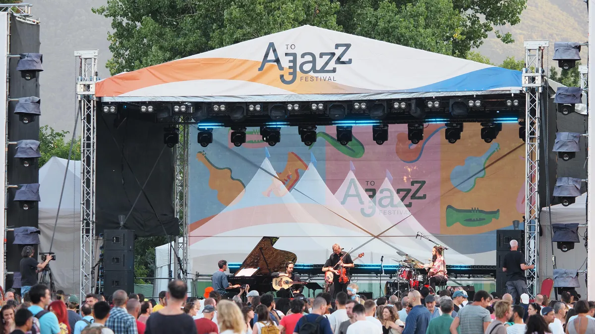 Фестивалът A to JazZ събра хиляди подписи, за да може и през 2026 година да звучи в сърцето на София
