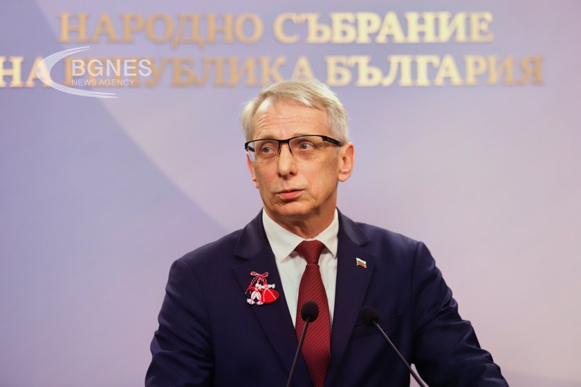 Денков ще разговаря с млади хора за почтеността в управлението