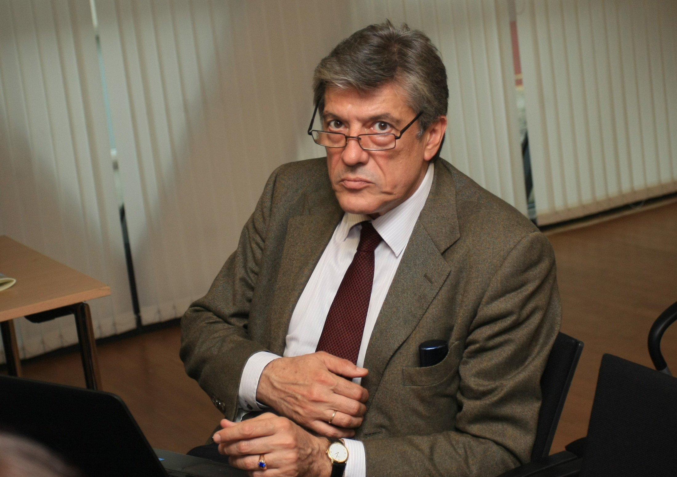 Доц. Антоний Гълъбов: Влизаме в спирала от избори