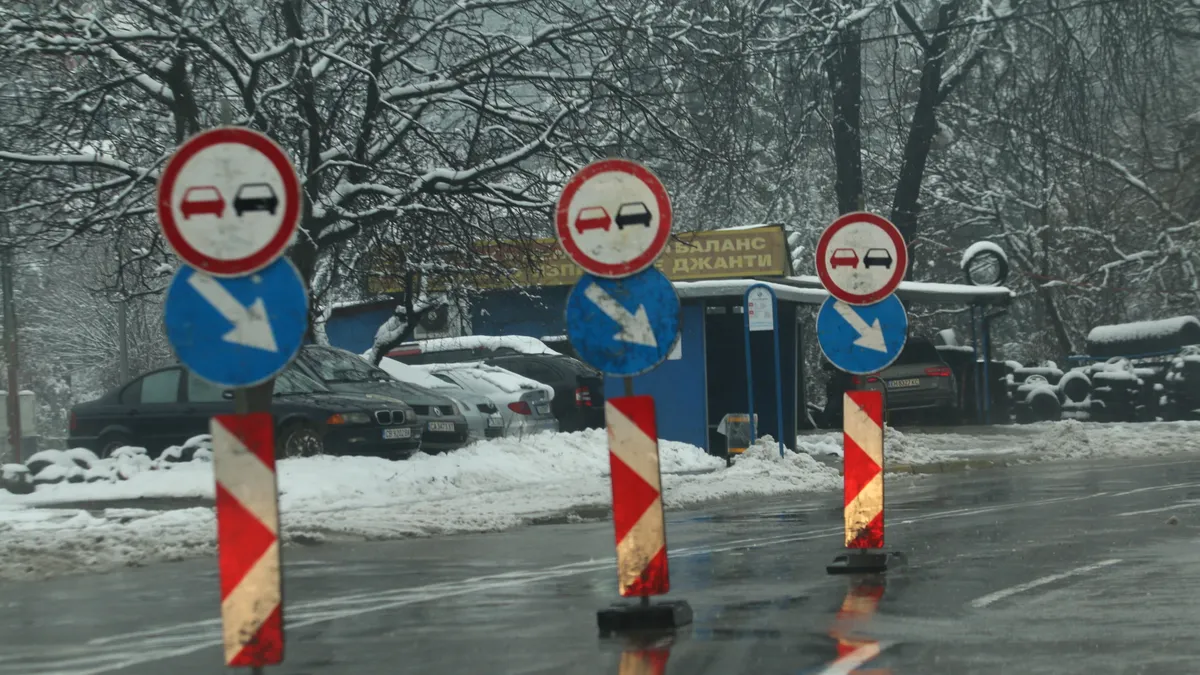 Гъста мъгла в Сливен, Деветак и по магистрала "Тракия"