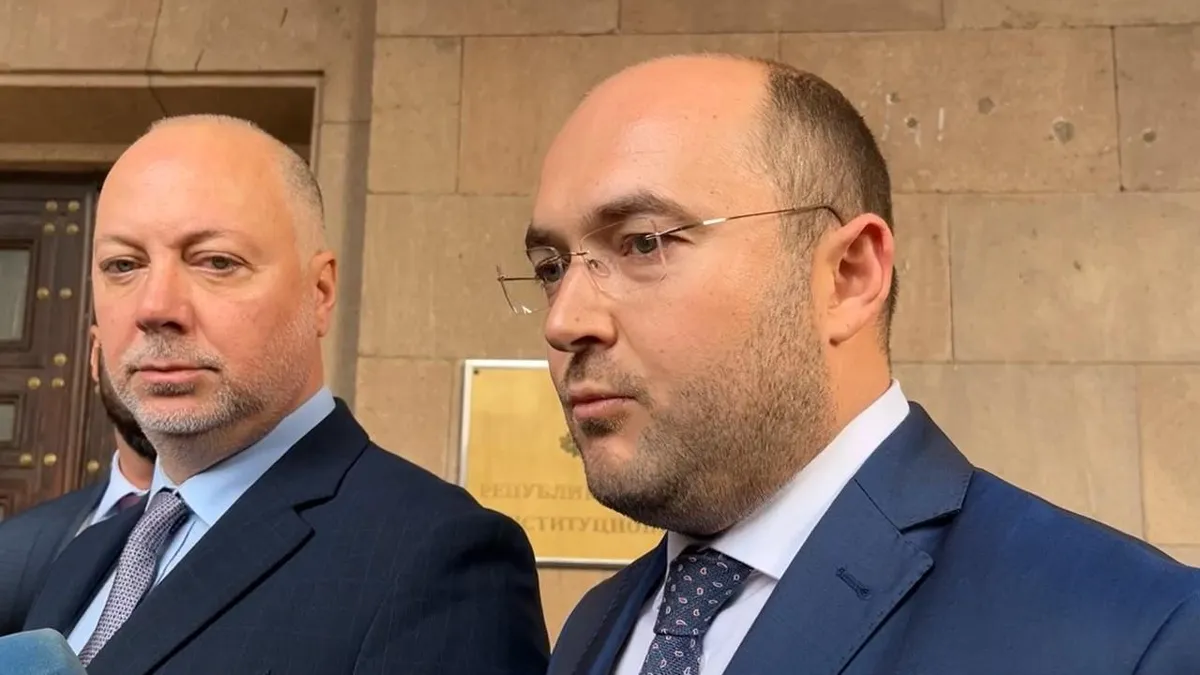 Георги Георгиев: Конституцията не е лист хартия, с който партиите обвиват политическата си несъстоятелност