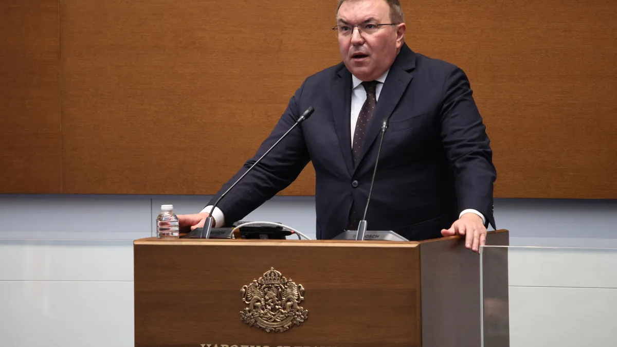 ГЕРБ внася законопроекти за забрана на вейповете и енергийните напитки