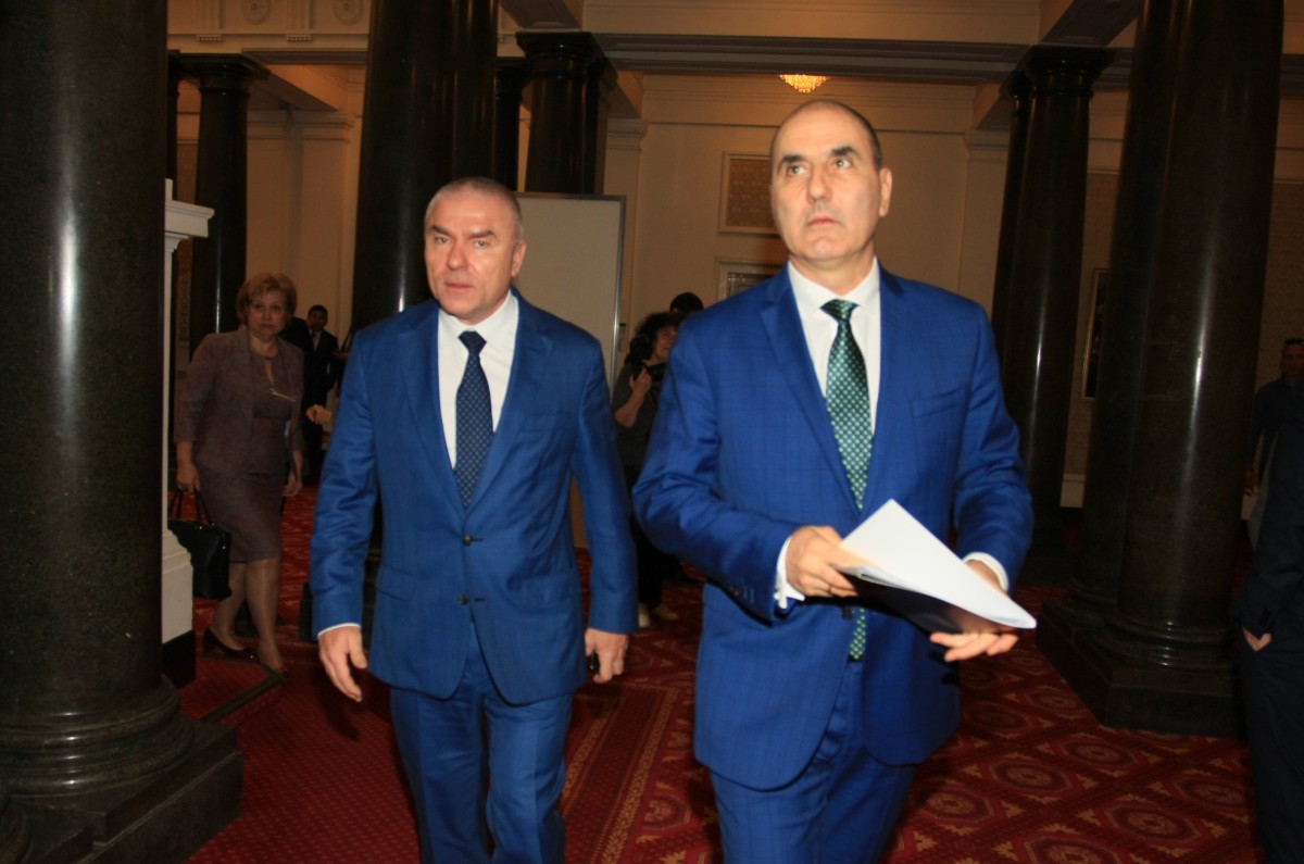 ГЕРБ и ВОЛЯ се разбраха, партията на Марешки остава в парламента