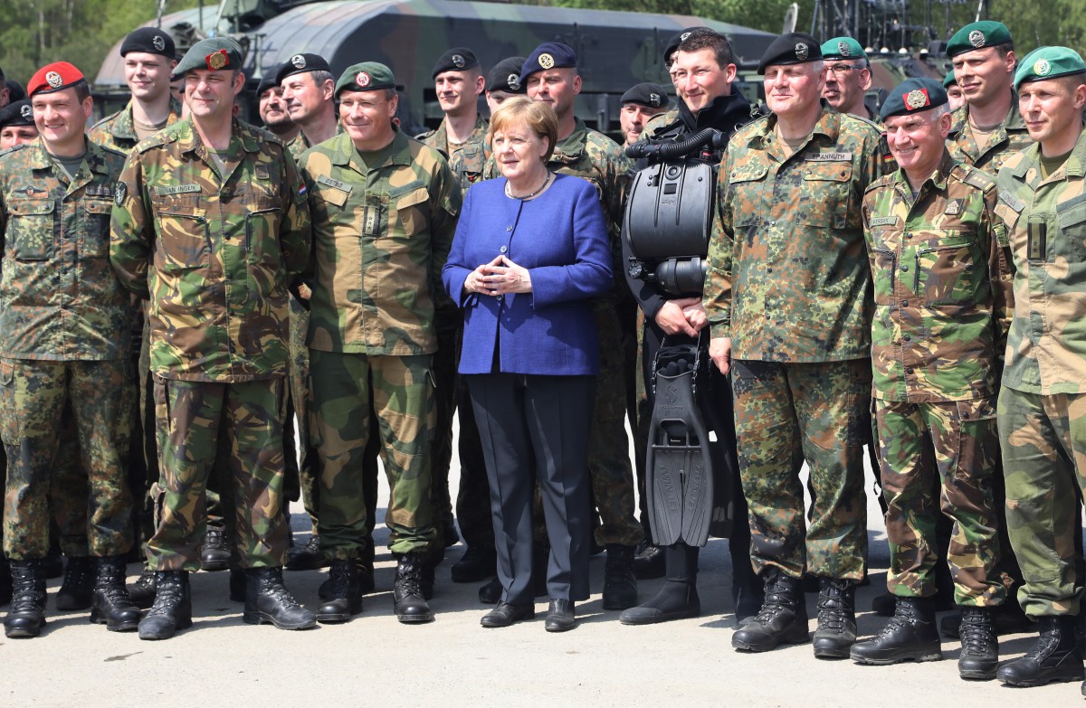 Германия продължава да увеличава парите за отбрана