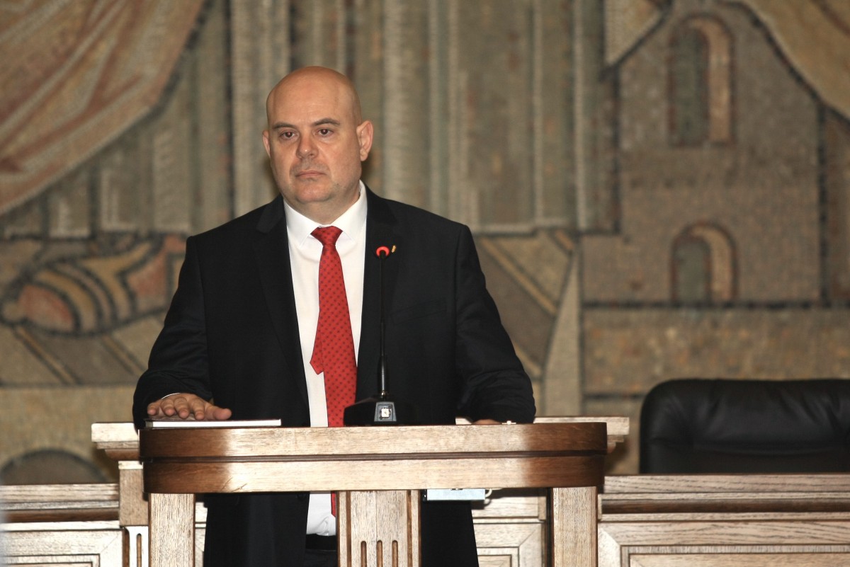 Гешев: Няма да допуснем България да бъде сметище, ще осъдим виновните