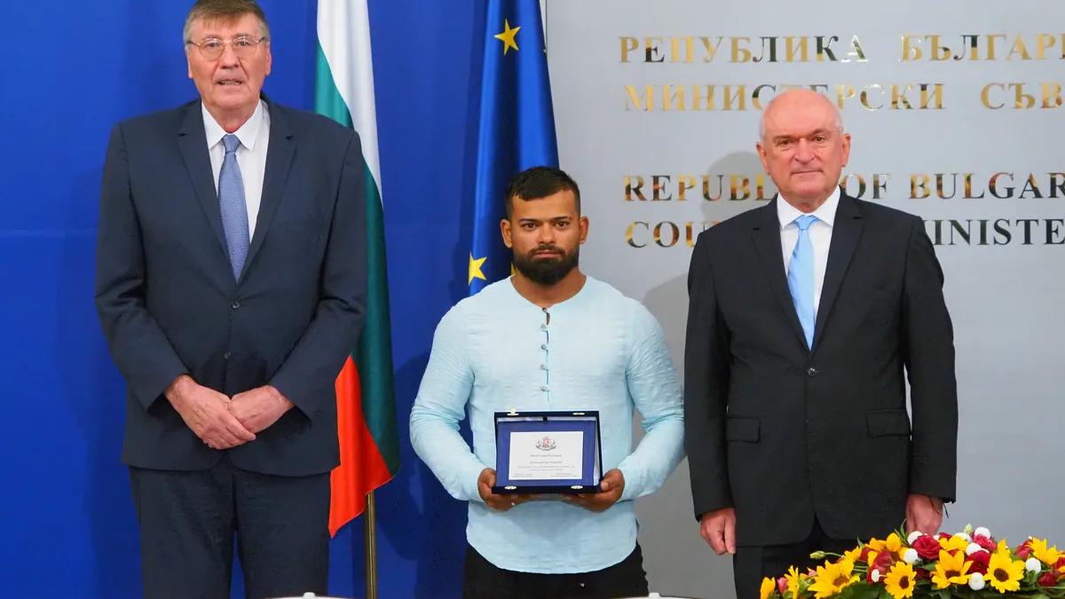 Главчев изиска от Глушков решение в спешен порядък за премиите на щангистите