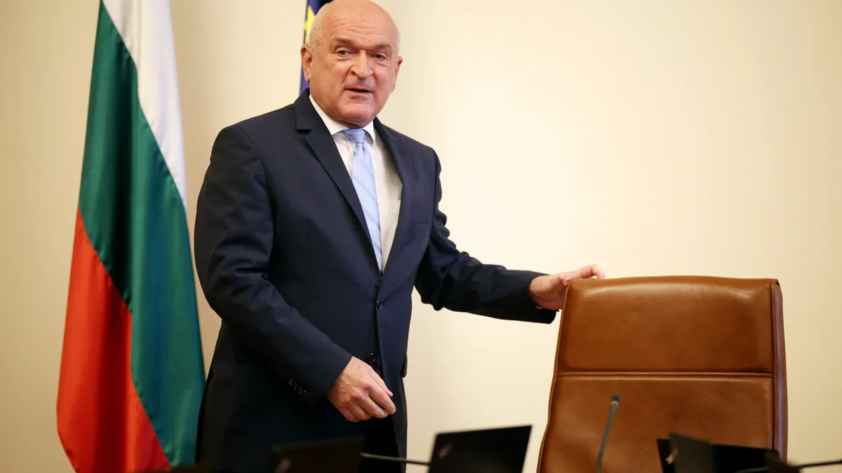 Главчев на блиц-контрол за политиките за българите извън страната
