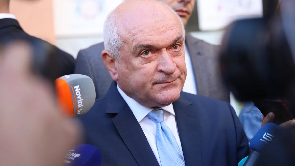 Главчев: Продължавам да се надявам, че ще се състави редовно правителство