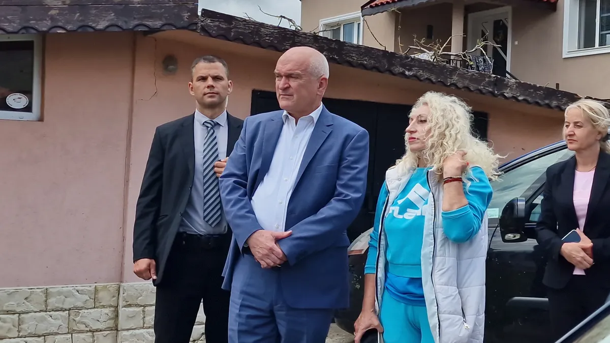 Главчев: Тежки са щетите в Шипка, каквото зависи от държавата ще се направи бързо