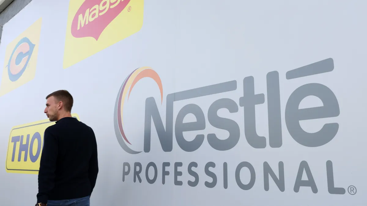 Главният изпълнителен директор на Nestle се оттегля