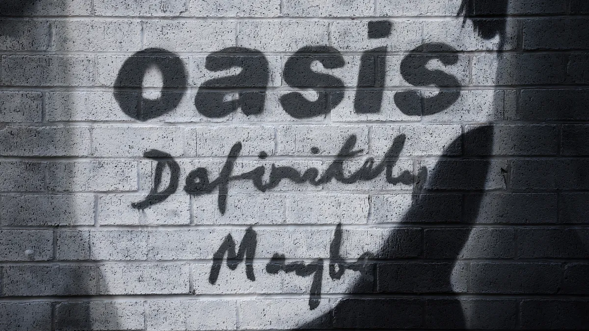 Гняв и разочарование сред феновете на Oasis заради разпродадените билети за турнето през 2025г.
