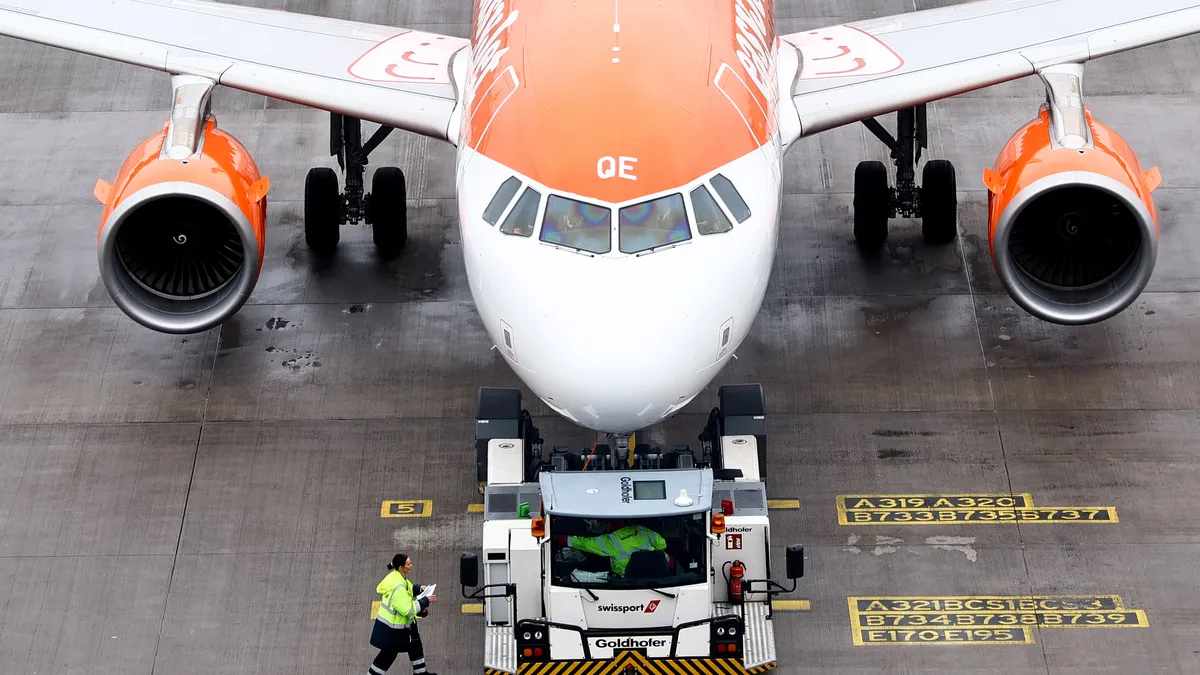 Годишната печалба на EasyJet нараства с 40%