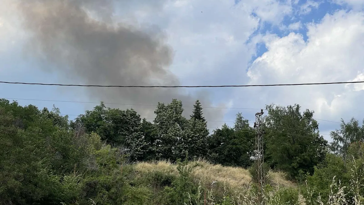 Голям пожар край вилната зона на Казанлък