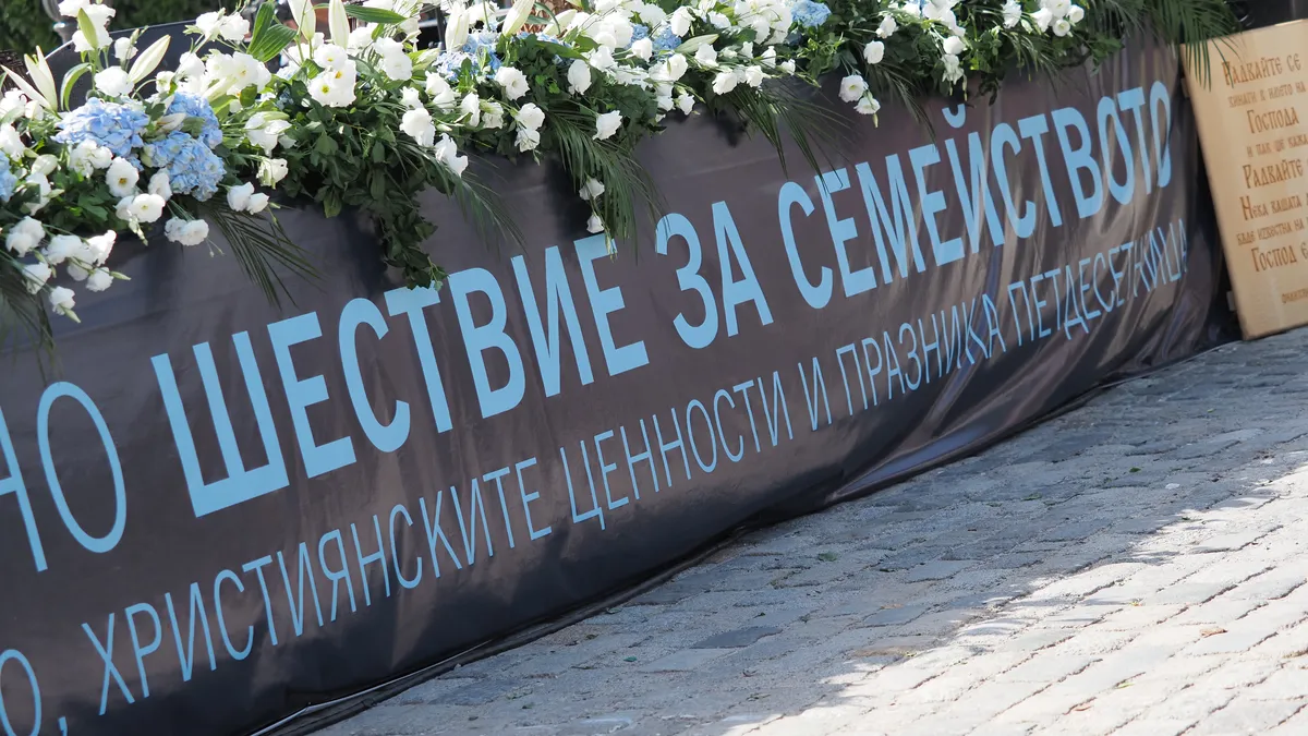Голямото шествие за християнското семейство събра родните политици