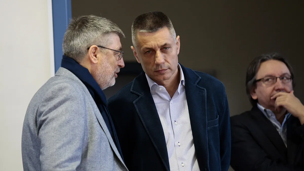 Гонят Радо Стайчев от Верона заради опит да удуши фен