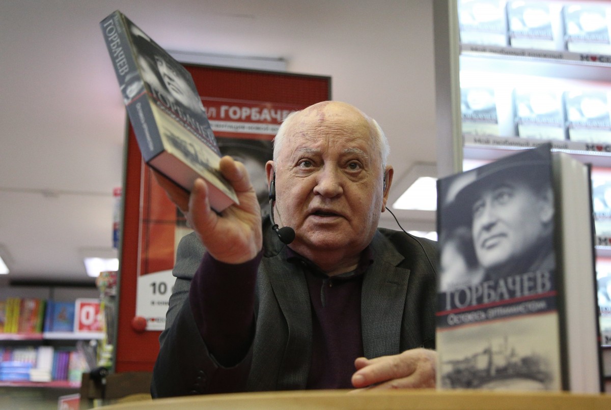 Горбачов искал да обнови СССР, но Елцин поел по пътя на разпада
