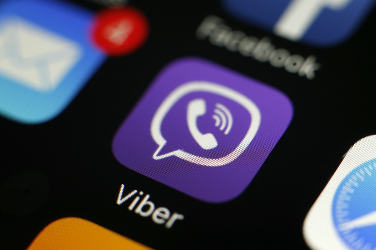 Груевски и Ахмети преброили над 3.2 млн. души чрез... Skype и Viber