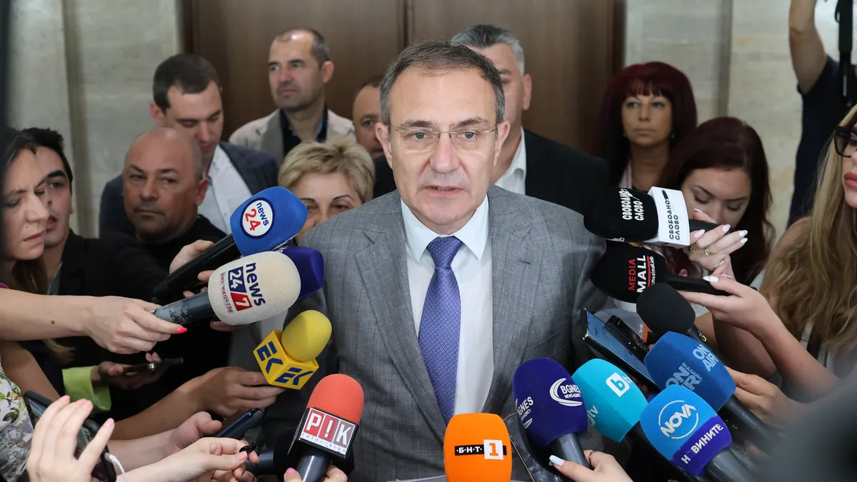 Гуцанов: Студената война на БСП с Радев трябва да спре 