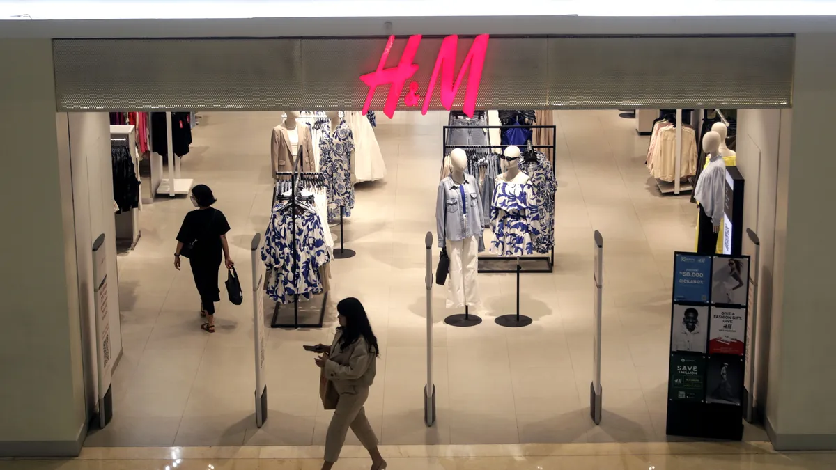 H&M откри първия си магазин в Бразилия с амбиции за местно производство