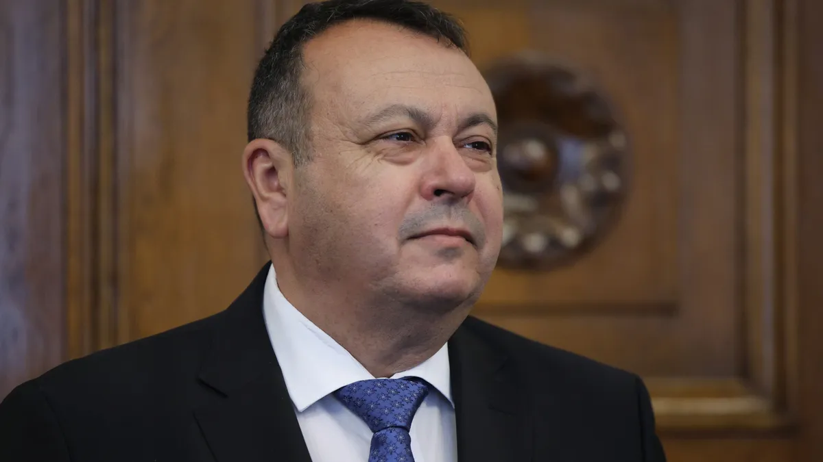 Хамид Хамид: Изходът от кризата в ДПС да се търси през устава, а не с талибански изпълнения