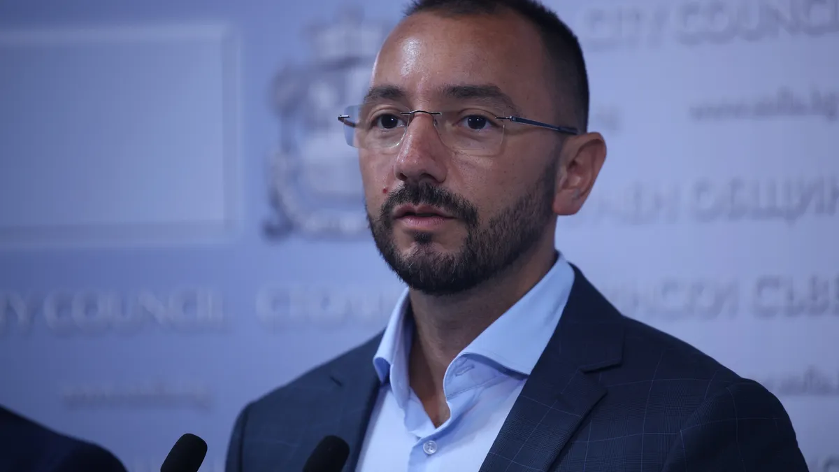 Хекимян: Доверчив или прекалено сговорчив е кметът Терзиев пред Румен Гайтански