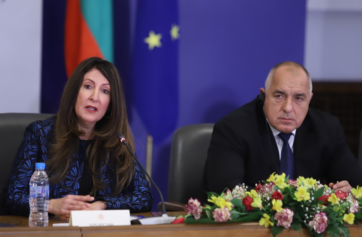 Петкова ще обсъди енергийната диверсификация в Държавния департамент