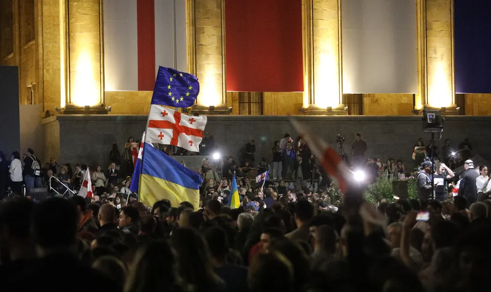 Хиляди грузинци се събраха на концерт в подкрепа на арестуваните протестиращи
